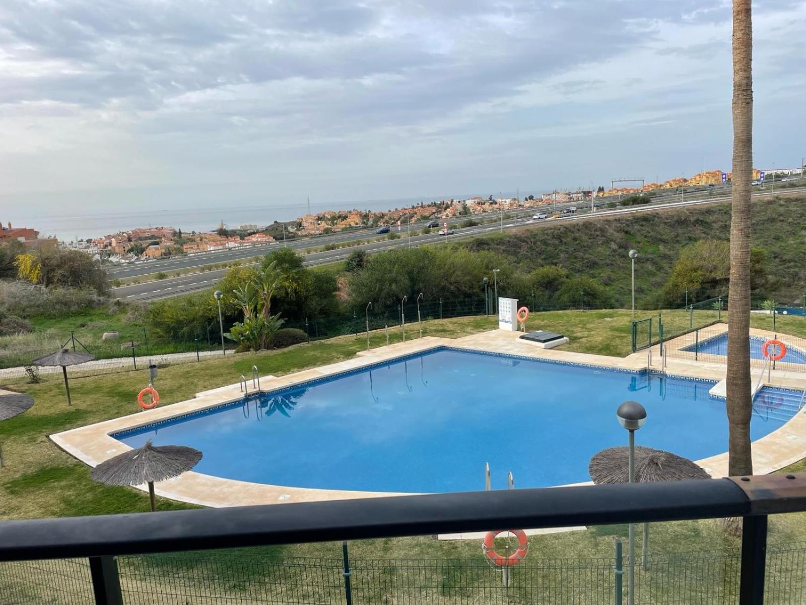 Apartamento Hollywood Pool Luxury