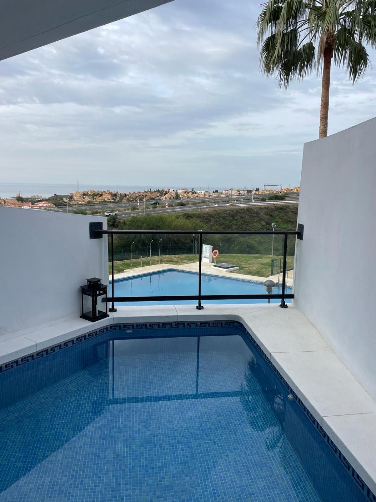 Hollywood Pool Luxury Apartamento Mijas