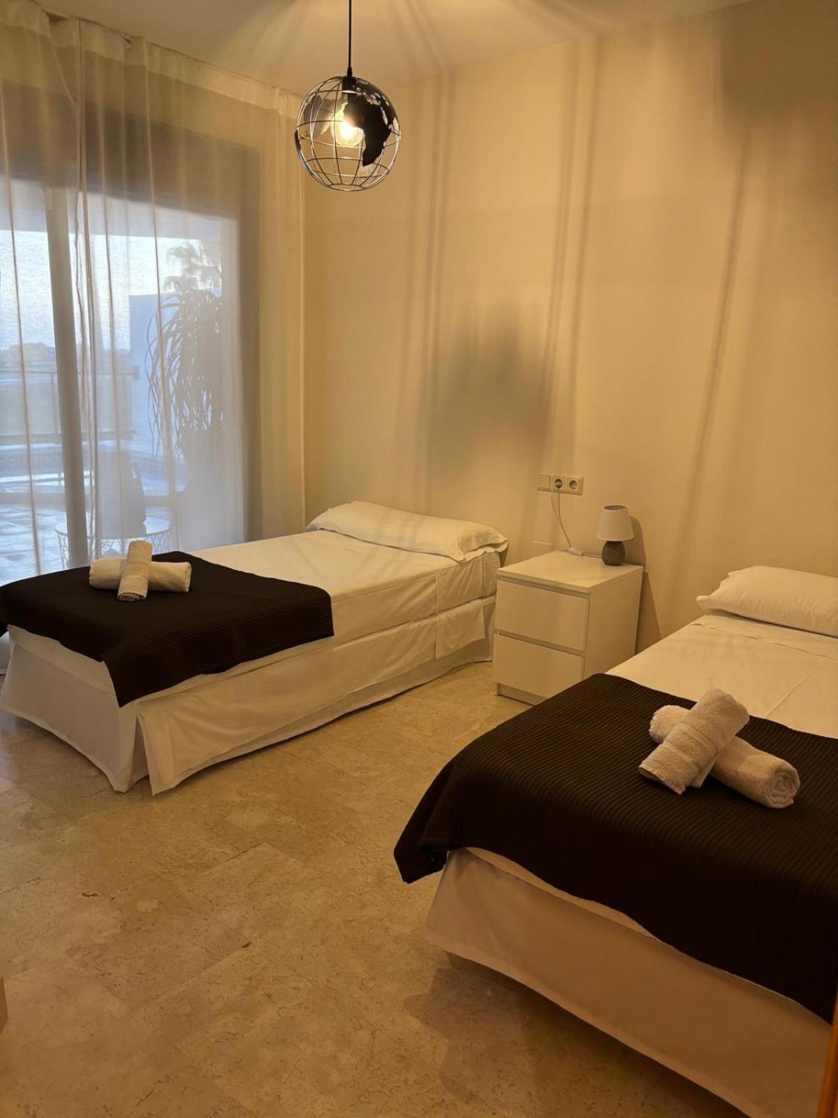 Hollywood Pool Luxury Apartamento